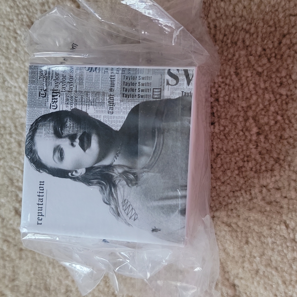 NIB Taylor Swift Snake Ring